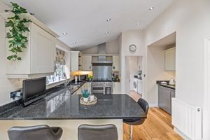 Kitchen- click for photo gallery